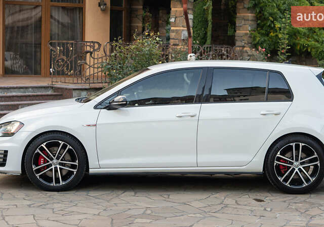 Белый Фольксваген Гольф ГТИ, объемом двигателя 1.98 л и пробегом 82 тыс. км за 14800 $, фото 8 на Automoto.ua