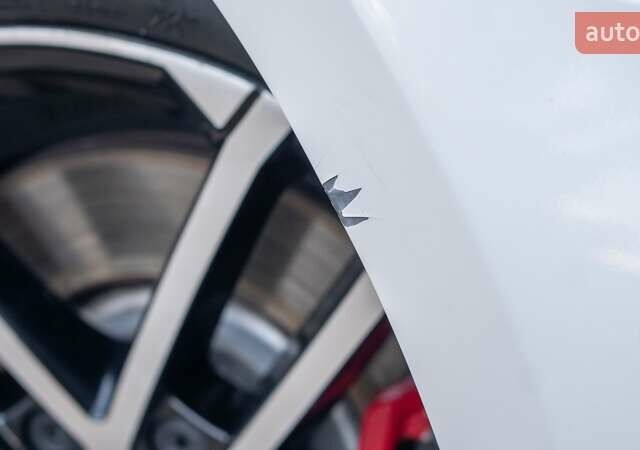 Белый Фольксваген Гольф ГТИ, объемом двигателя 1.98 л и пробегом 82 тыс. км за 14800 $, фото 25 на Automoto.ua