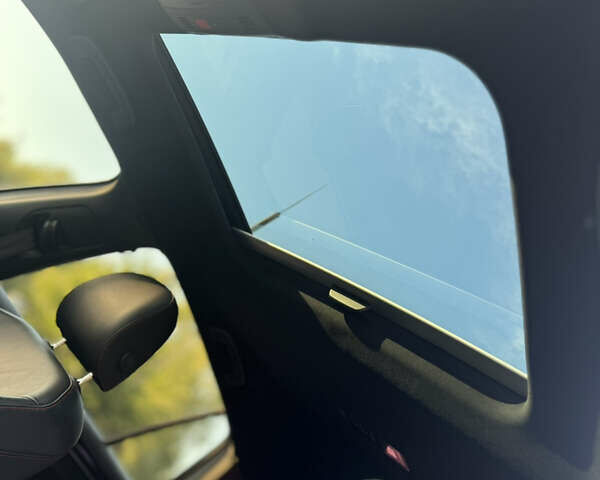 Белый Фольксваген Гольф ГТИ, объемом двигателя 2 л и пробегом 171 тыс. км за 13500 $, фото 13 на Automoto.ua