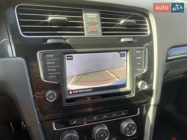 Белый Фольксваген Гольф ГТИ, объемом двигателя 1.98 л и пробегом 84 тыс. км за 13600 $, фото 22 на Automoto.ua