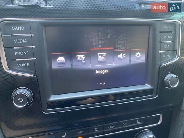 Белый Фольксваген Гольф ГТИ, объемом двигателя 1.98 л и пробегом 86 тыс. км за 15600 $, фото 29 на Automoto.ua