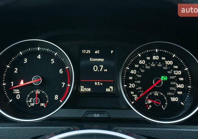 Белый Фольксваген Гольф ГТИ, объемом двигателя 1.98 л и пробегом 82 тыс. км за 14800 $, фото 48 на Automoto.ua