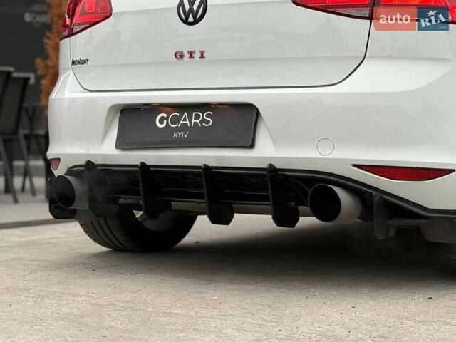 Белый Фольксваген Гольф ГТИ, объемом двигателя 1.98 л и пробегом 42 тыс. км за 17900 $, фото 9 на Automoto.ua