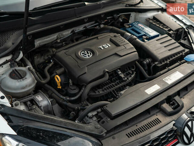 Білий Фольксваген Гольф ГТІ, об'ємом двигуна 1.98 л та пробігом 42 тис. км за 17700 $, фото 55 на Automoto.ua