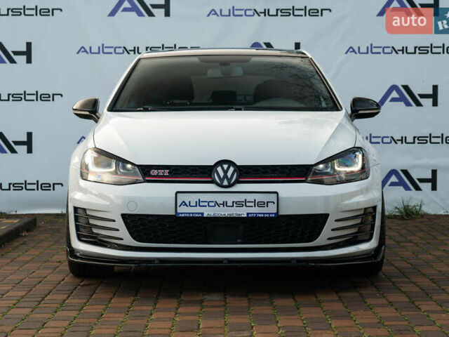 Білий Фольксваген Гольф ГТІ, об'ємом двигуна 1.98 л та пробігом 42 тис. км за 17700 $, фото 2 на Automoto.ua