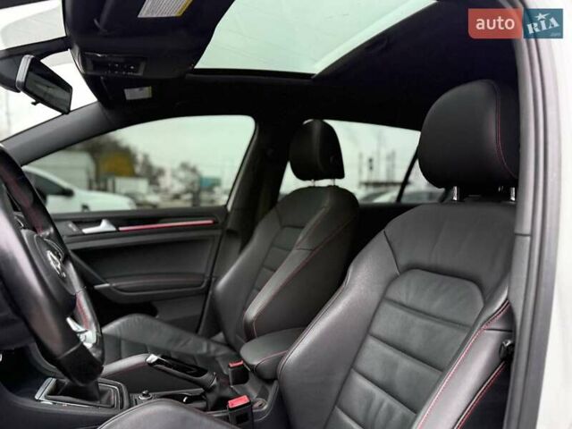 Белый Фольксваген Гольф ГТИ, объемом двигателя 1.98 л и пробегом 42 тыс. км за 17900 $, фото 24 на Automoto.ua