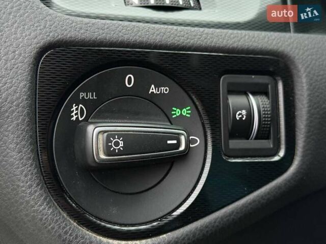 Белый Фольксваген Гольф ГТИ, объемом двигателя 1.98 л и пробегом 42 тыс. км за 17900 $, фото 16 на Automoto.ua