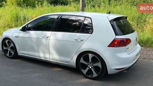Белый Фольксваген Гольф ГТИ, объемом двигателя 1.98 л и пробегом 91 тыс. км за 15200 $, фото 9 на Automoto.ua