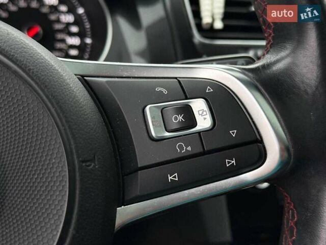 Белый Фольксваген Гольф ГТИ, объемом двигателя 1.98 л и пробегом 42 тыс. км за 17900 $, фото 20 на Automoto.ua