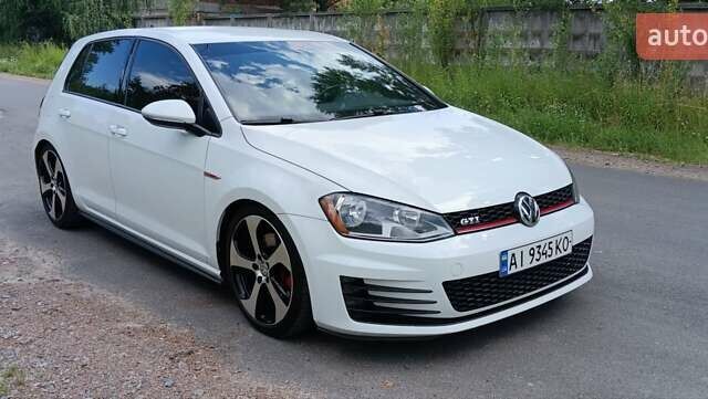 Белый Фольксваген Гольф ГТИ, объемом двигателя 1.98 л и пробегом 91 тыс. км за 15200 $, фото 11 на Automoto.ua