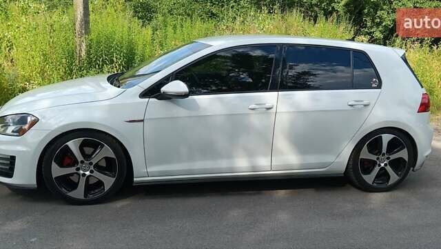 Белый Фольксваген Гольф ГТИ, объемом двигателя 1.98 л и пробегом 91 тыс. км за 15200 $, фото 4 на Automoto.ua