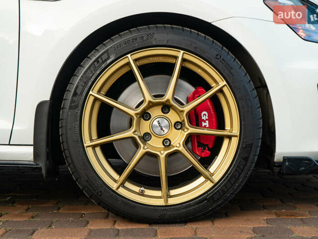 Білий Фольксваген Гольф ГТІ, об'ємом двигуна 1.98 л та пробігом 42 тис. км за 17700 $, фото 20 на Automoto.ua