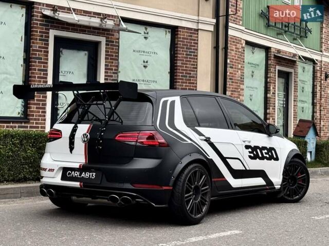 Белый Фольксваген Гольф ГТИ, объемом двигателя 1.98 л и пробегом 83 тыс. км за 25000 $, фото 10 на Automoto.ua