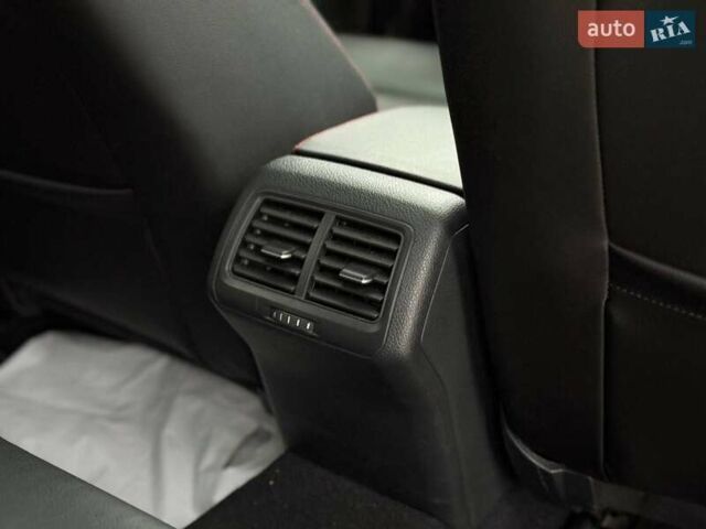 Белый Фольксваген Гольф ГТИ, объемом двигателя 1.98 л и пробегом 42 тыс. км за 17900 $, фото 35 на Automoto.ua