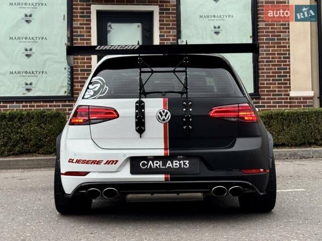 Белый Фольксваген Гольф ГТИ, объемом двигателя 1.98 л и пробегом 83 тыс. км за 25000 $, фото 11 на Automoto.ua