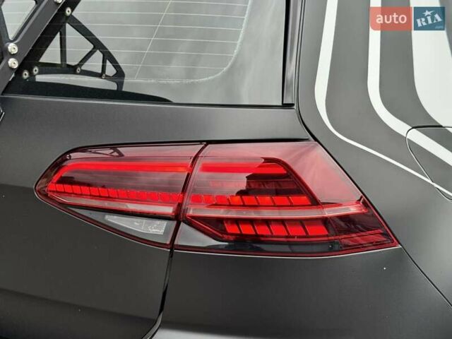 Белый Фольксваген Гольф ГТИ, объемом двигателя 1.98 л и пробегом 83 тыс. км за 25000 $, фото 18 на Automoto.ua