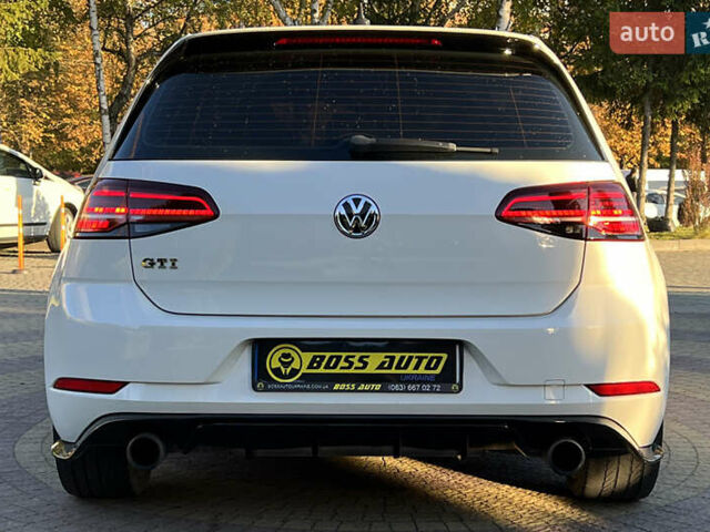 Белый Фольксваген Гольф ГТИ, объемом двигателя 1.98 л и пробегом 680 тыс. км за 24750 $, фото 5 на Automoto.ua