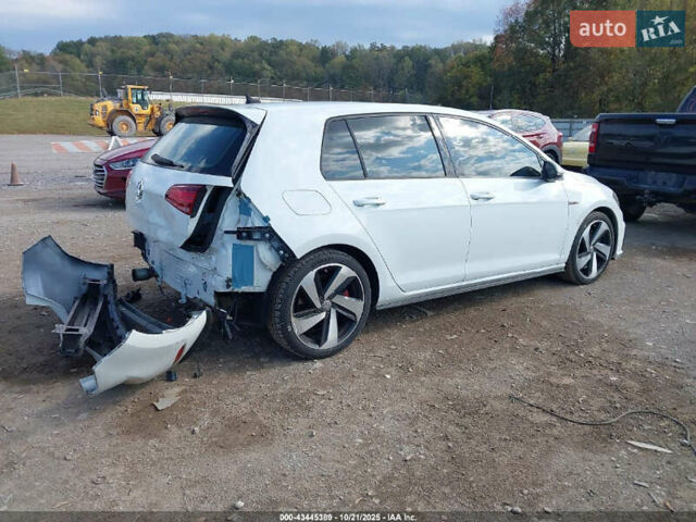 Белый Фольксваген Гольф ГТИ, объемом двигателя 2 л и пробегом 131 тыс. км за 4900 $, фото 2 на Automoto.ua