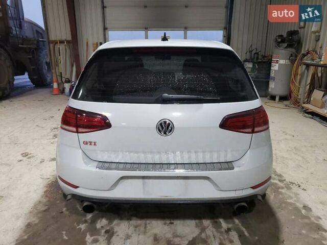 Білий Фольксваген Гольф ГТІ, об'ємом двигуна 1.98 л та пробігом 89 тис. км за 2900 $, фото 5 на Automoto.ua