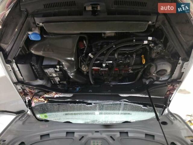 Білий Фольксваген Гольф ГТІ, об'ємом двигуна 1.98 л та пробігом 89 тис. км за 2900 $, фото 10 на Automoto.ua