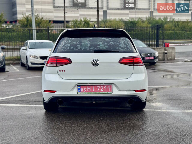 Білий Фольксваген Гольф ГТІ, об'ємом двигуна 2 л та пробігом 11 тис. км за 16999 $, фото 6 на Automoto.ua