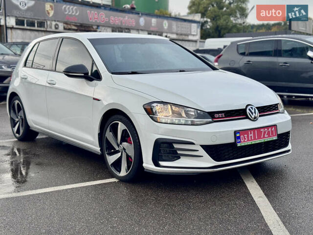 Білий Фольксваген Гольф ГТІ, об'ємом двигуна 2 л та пробігом 11 тис. км за 21500 $, фото 7 на Automoto.ua