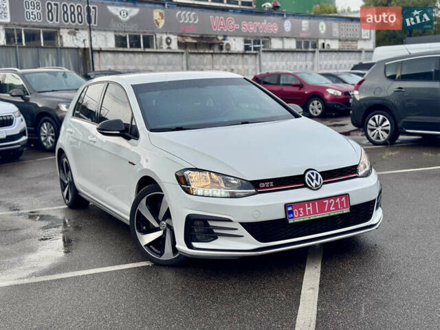 Білий Фольксваген Гольф ГТІ, об'ємом двигуна 2 л та пробігом 11 тис. км за 21500 $, фото 9 на Automoto.ua