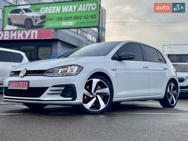 Білий Фольксваген Гольф ГТІ, об'ємом двигуна 2 л та пробігом 11 тис. км за 21500 $, фото 12 на Automoto.ua