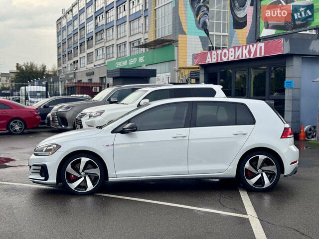 Білий Фольксваген Гольф ГТІ, об'ємом двигуна 2 л та пробігом 11 тис. км за 21500 $, фото 2 на Automoto.ua