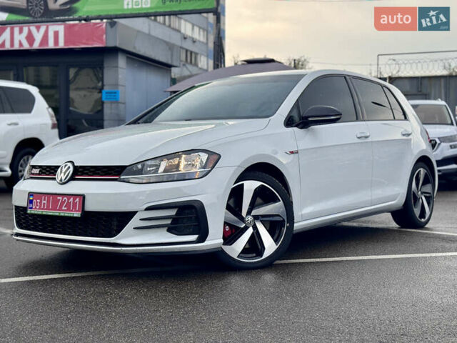 Білий Фольксваген Гольф ГТІ, об'ємом двигуна 2 л та пробігом 11 тис. км за 21500 $, фото 11 на Automoto.ua