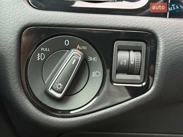 Білий Фольксваген Гольф ГТІ, об'ємом двигуна 1.98 л та пробігом 37 тис. км за 18800 $, фото 56 на Automoto.ua