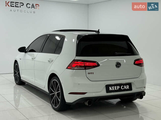 Белый Фольксваген Гольф ГТИ, объемом двигателя 1.98 л и пробегом 68 тыс. км за 22500 $, фото 10 на Automoto.ua