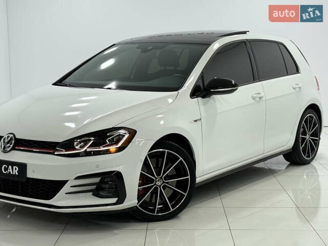 Белый Фольксваген Гольф ГТИ, объемом двигателя 1.98 л и пробегом 68 тыс. км за 22500 $, фото 1 на Automoto.ua