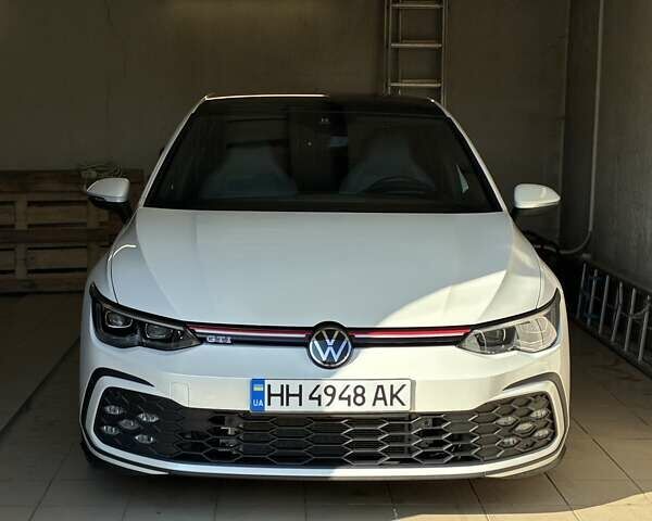 Белый Фольксваген Гольф ГТИ, объемом двигателя 1.98 л и пробегом 31 тыс. км за 35800 $, фото 1 на Automoto.ua