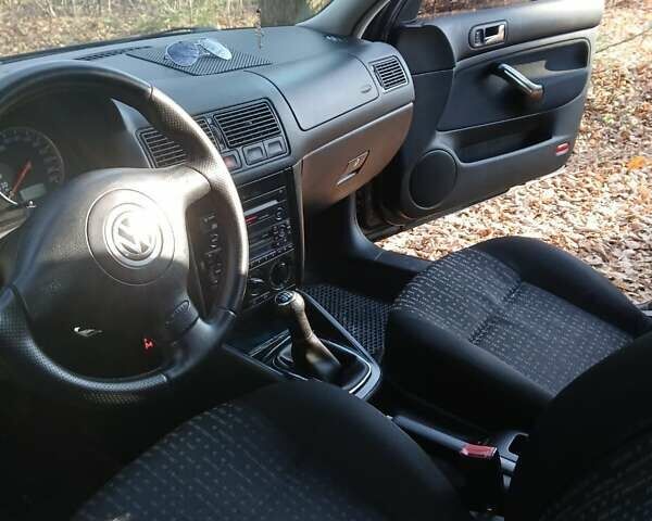 Черный Фольксваген Гольф ГТИ, объемом двигателя 1.9 л и пробегом 318 тыс. км за 5550 $, фото 33 на Automoto.ua