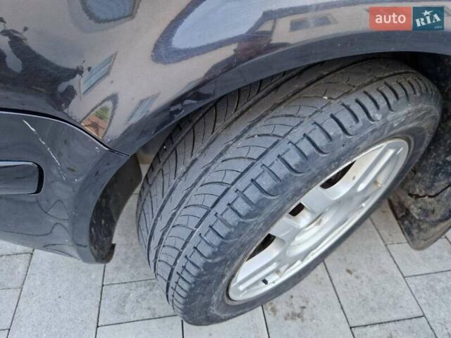 Черный Фольксваген Гольф ГТИ, объемом двигателя 1.4 л и пробегом 256 тыс. км за 3300 $, фото 10 на Automoto.ua