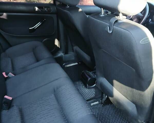 Черный Фольксваген Гольф ГТИ, объемом двигателя 1.9 л и пробегом 318 тыс. км за 5550 $, фото 27 на Automoto.ua