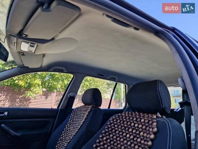 Черный Фольксваген Гольф ГТИ, объемом двигателя 1.4 л и пробегом 256 тыс. км за 3300 $, фото 9 на Automoto.ua