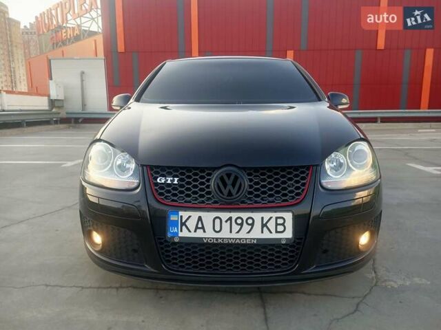 Черный Фольксваген Гольф ГТИ, объемом двигателя 2 л и пробегом 223 тыс. км за 9299 $, фото 8 на Automoto.ua