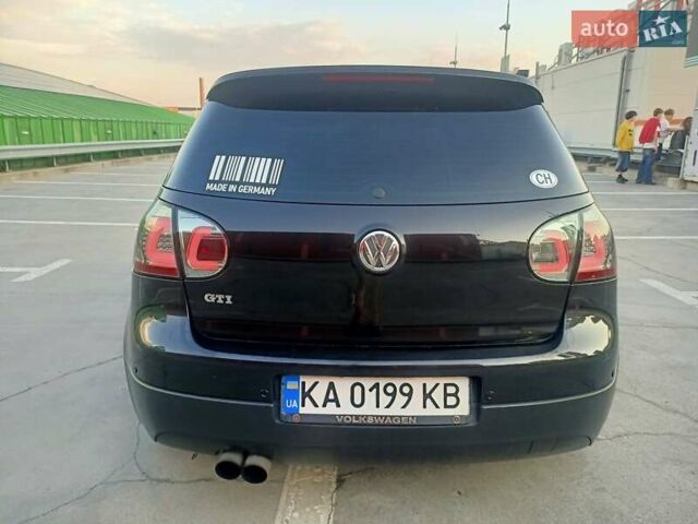 Черный Фольксваген Гольф ГТИ, объемом двигателя 2 л и пробегом 223 тыс. км за 9299 $, фото 4 на Automoto.ua