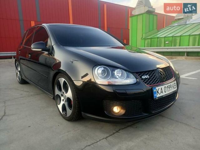 Черный Фольксваген Гольф ГТИ, объемом двигателя 2 л и пробегом 223 тыс. км за 9299 $, фото 7 на Automoto.ua