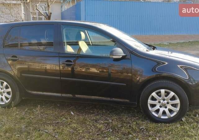 Черный Фольксваген Гольф ГТИ, объемом двигателя 1.6 л и пробегом 190 тыс. км за 7500 $, фото 1 на Automoto.ua