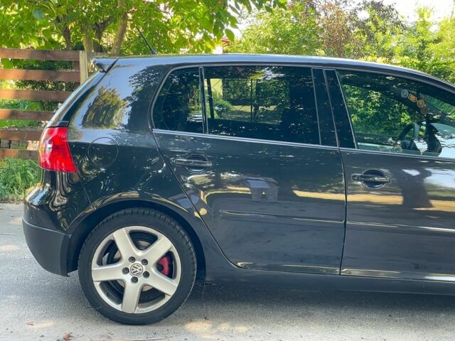 Черный Фольксваген Гольф ГТИ, объемом двигателя 2 л и пробегом 279 тыс. км за 6990 $, фото 4 на Automoto.ua