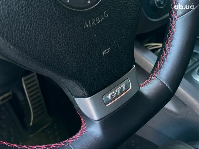 Черный Фольксваген Гольф ГТИ, объемом двигателя 2 л и пробегом 279 тыс. км за 6990 $, фото 19 на Automoto.ua