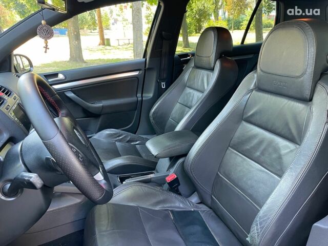 Черный Фольксваген Гольф ГТИ, объемом двигателя 2 л и пробегом 279 тыс. км за 6990 $, фото 14 на Automoto.ua