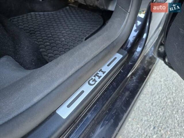 Чорний Фольксваген Гольф ГТІ, об'ємом двигуна 2 л та пробігом 163 тис. км за 12000 $, фото 22 на Automoto.ua