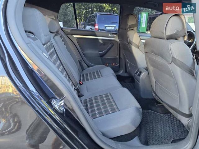 Чорний Фольксваген Гольф ГТІ, об'ємом двигуна 2 л та пробігом 163 тис. км за 12000 $, фото 19 на Automoto.ua