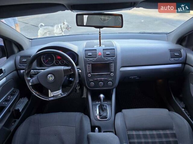 Чорний Фольксваген Гольф ГТІ, об'ємом двигуна 2 л та пробігом 163 тис. км за 12000 $, фото 44 на Automoto.ua