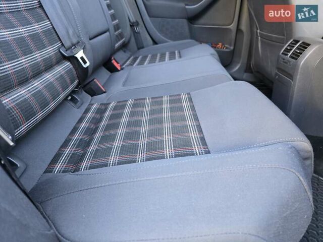 Чорний Фольксваген Гольф ГТІ, об'ємом двигуна 2 л та пробігом 163 тис. км за 12000 $, фото 20 на Automoto.ua