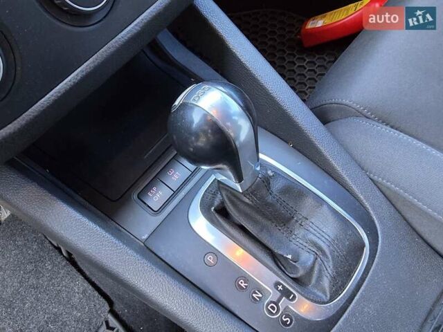 Чорний Фольксваген Гольф ГТІ, об'ємом двигуна 2 л та пробігом 163 тис. км за 12000 $, фото 50 на Automoto.ua